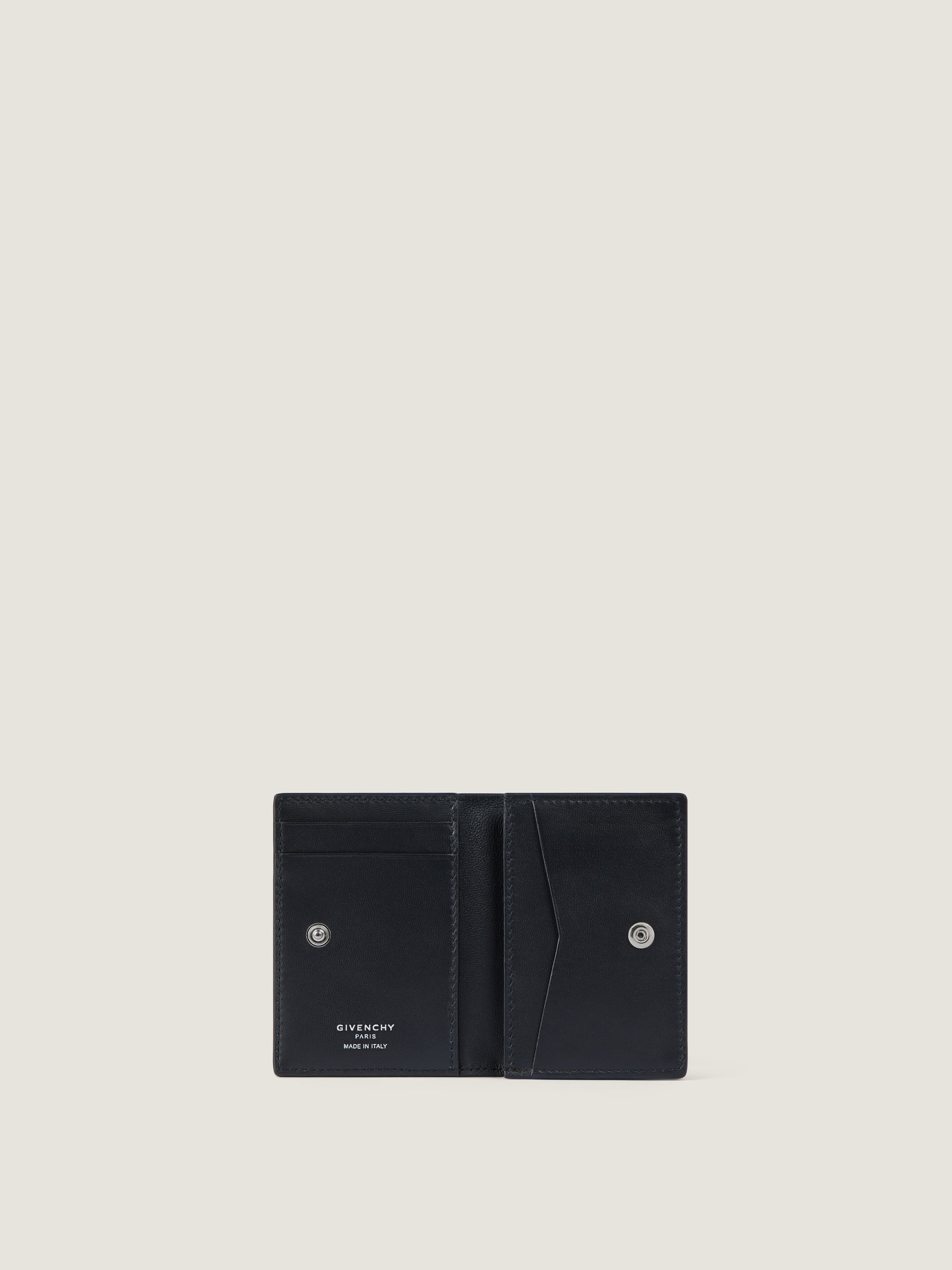 Flap card holder in grained leather